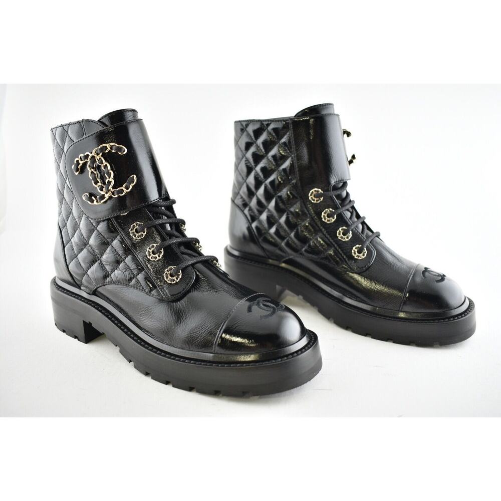 Chanel 21A Black Shiny Patent Quilted Gold CC Chain Combat Ankle Short Boot 40.5 - Picture 2 of 11